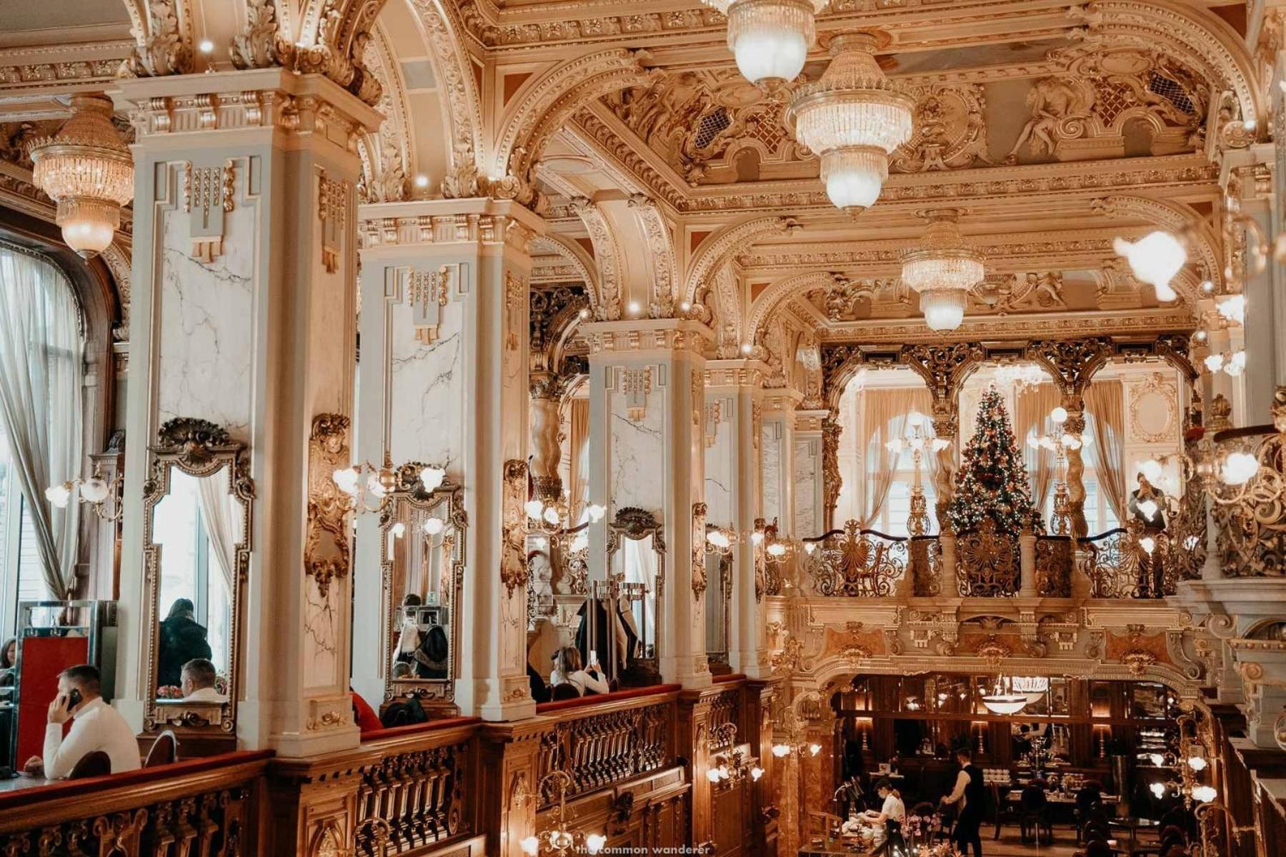 Chic Central 1Br Retreat Near New York Cafe With View Budapest Extérieur photo