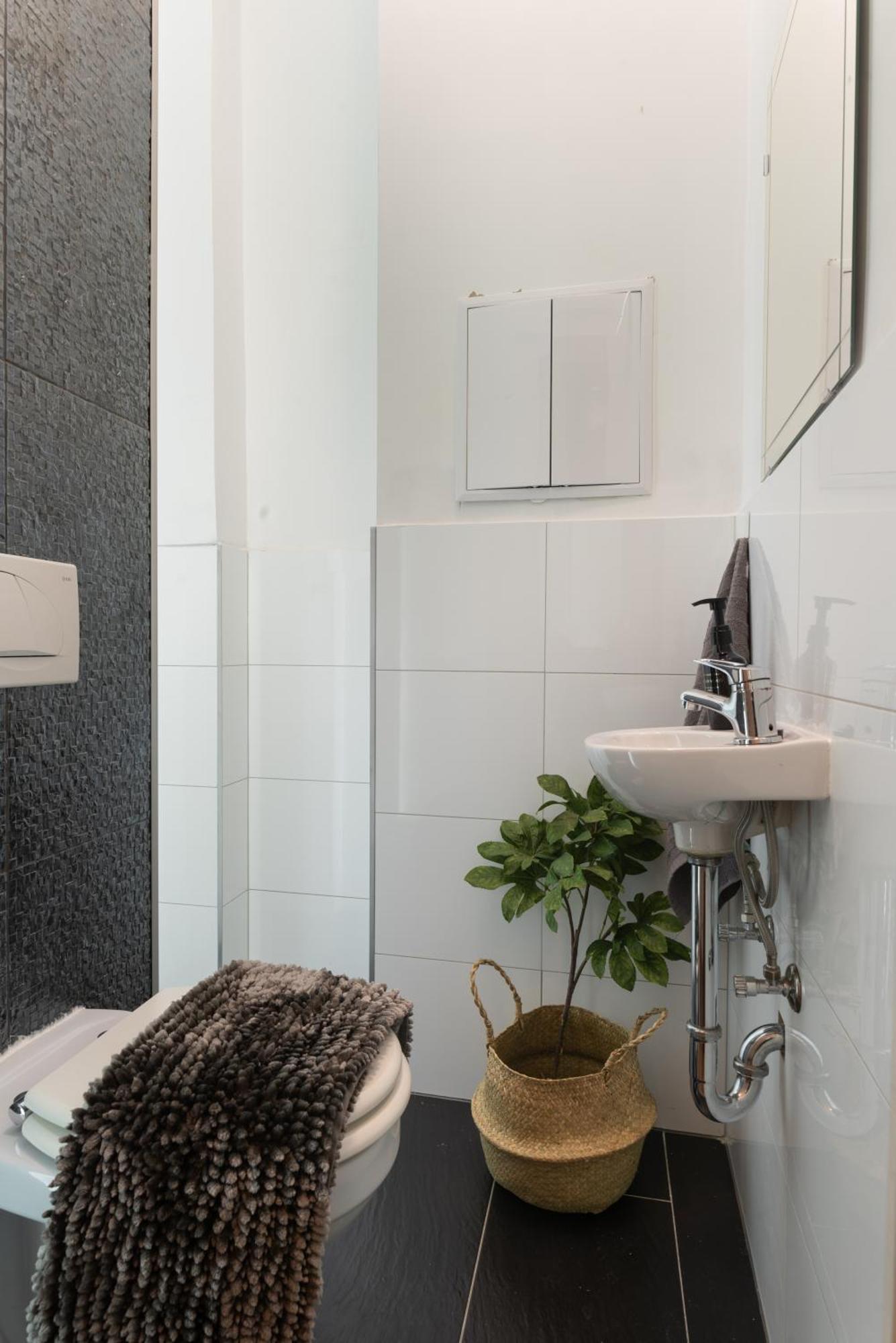 Chic Central 1Br Retreat Near New York Cafe With View Budapest Extérieur photo